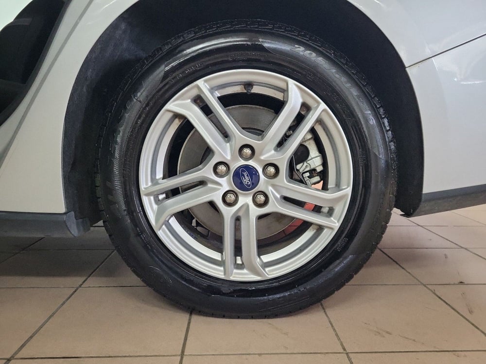 Ford Focus Station Wagon usata a Arezzo (7)