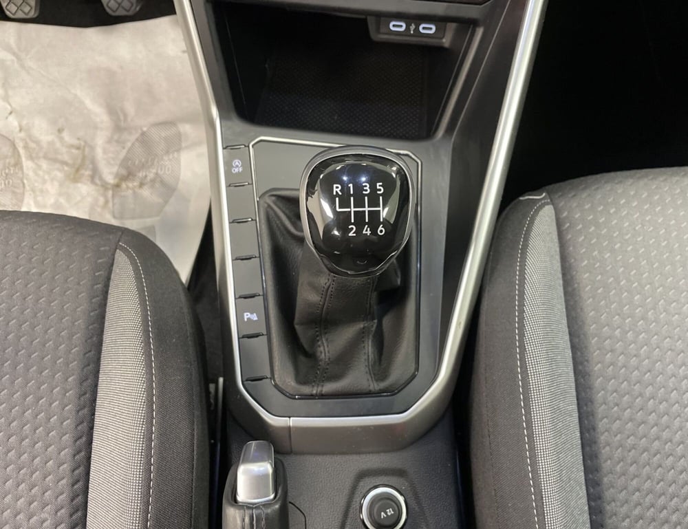Volkswagen Taigo usata a Varese (15)