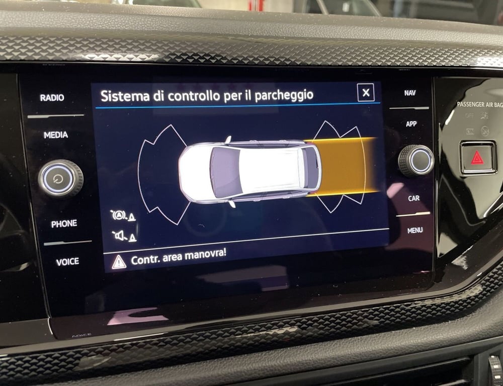 Volkswagen Taigo usata a Varese (8)