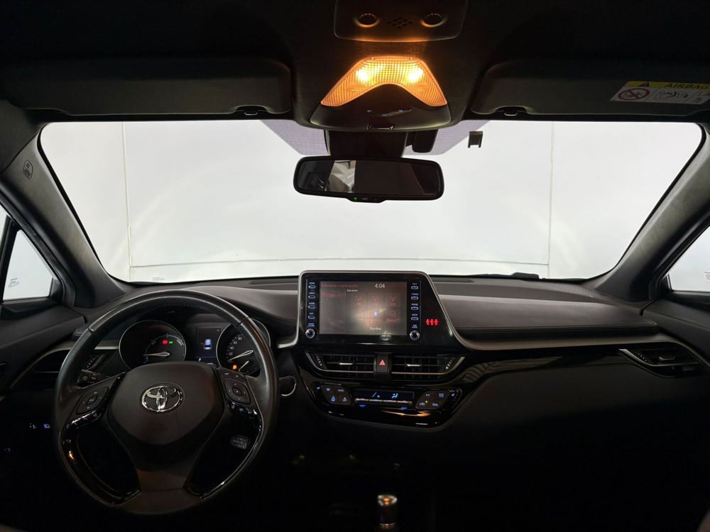 Toyota Toyota C-HR usata a Monza e Brianza (9)