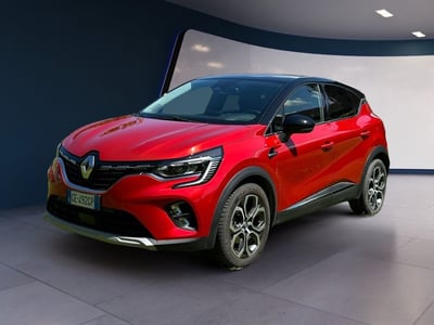 Renault Captur Plug-in Hybrid E-Tech 160 CV Intens del 2021 usata a Fisciano