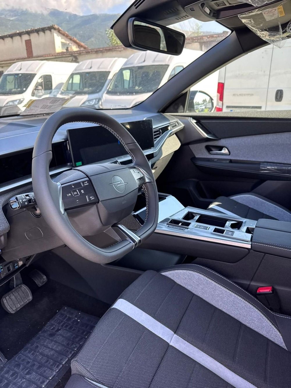 Opel Grandland nuova a Frosinone (11)