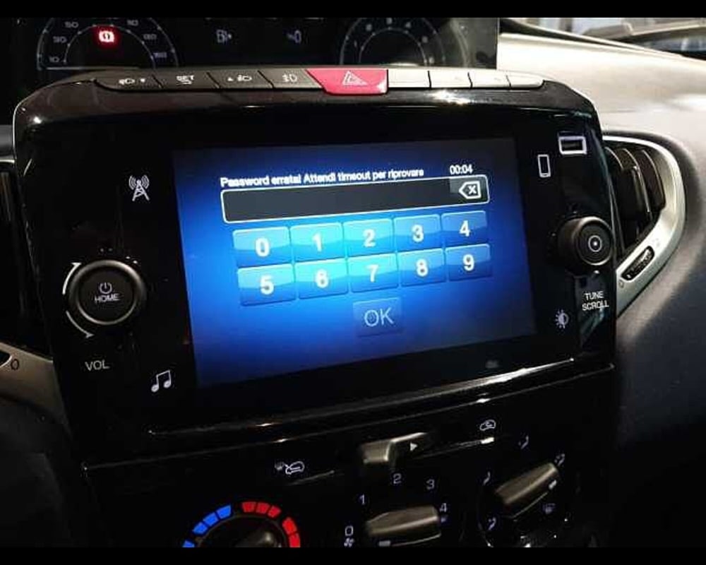 Lancia Ypsilon usata a Cuneo (19)