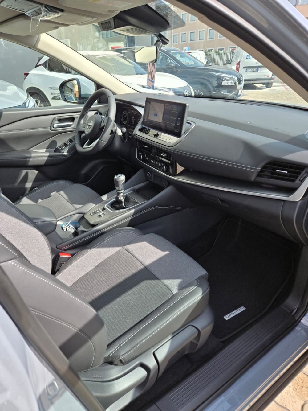 Nissan Qashqai nuova a Macerata (10)