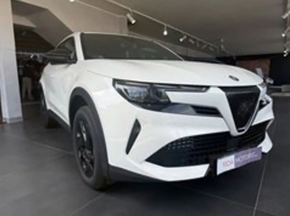 Alfa Romeo Junior nuova a Latina