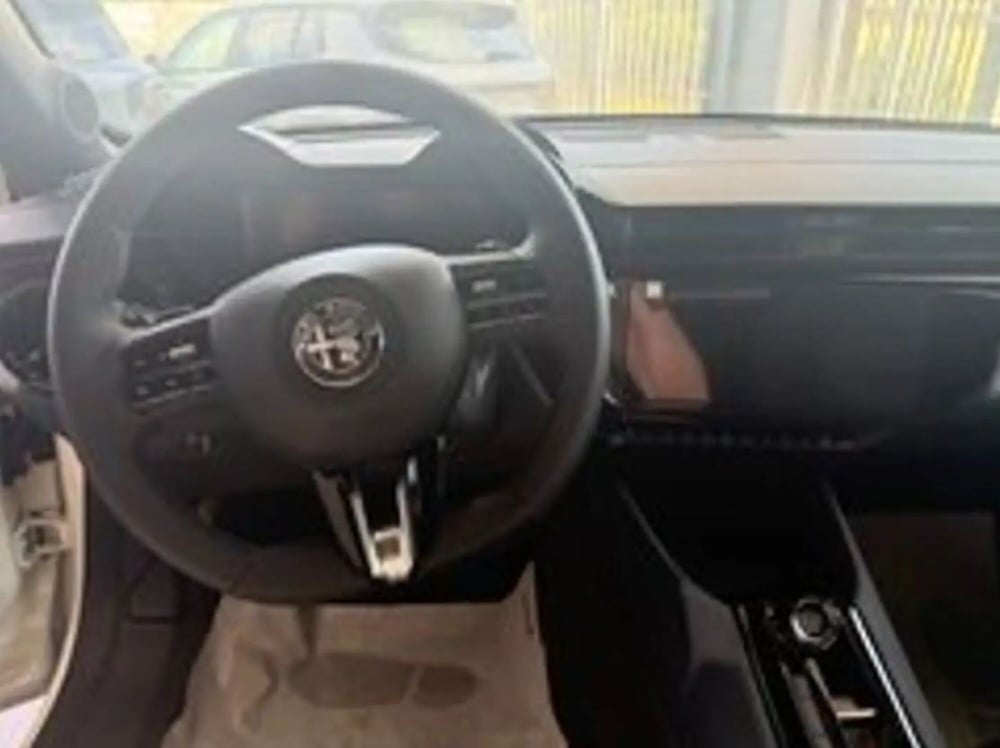 Alfa Romeo Junior nuova a Latina (7)