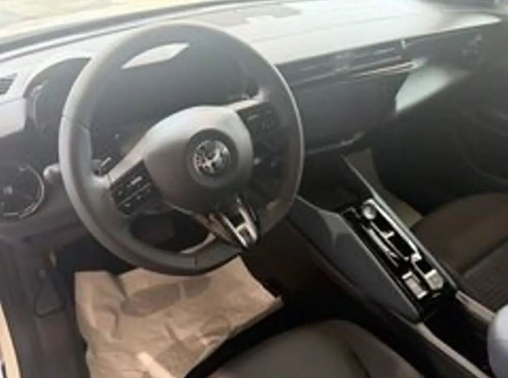 Alfa Romeo Junior nuova a Latina (9)