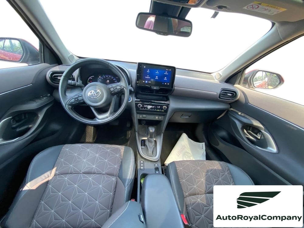 Toyota Yaris Cross usata a Roma (3)