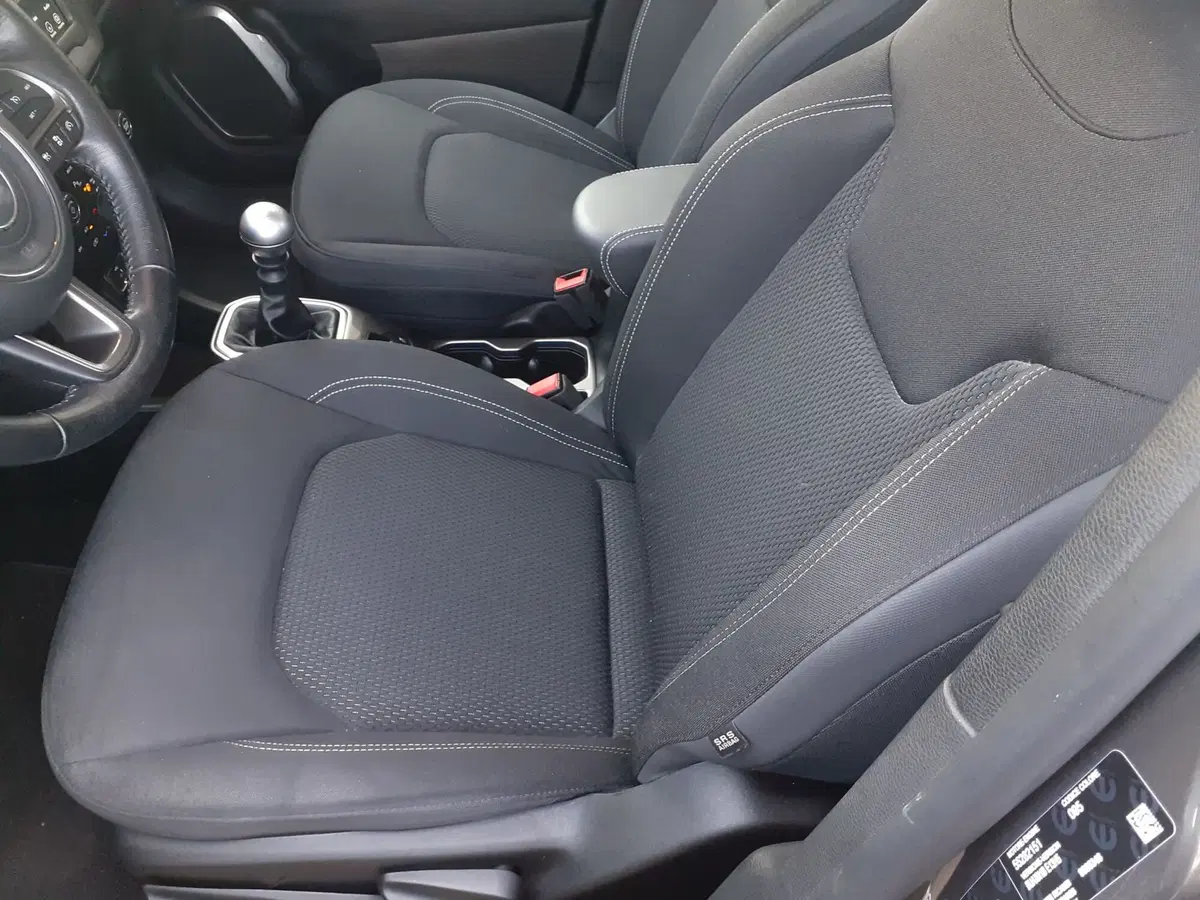 Jeep Renegade usata a Modena (11)