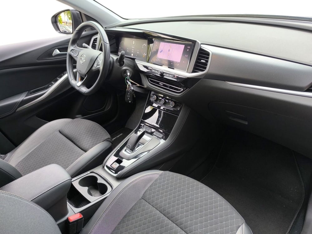 Opel Grandland usata a Udine (14)