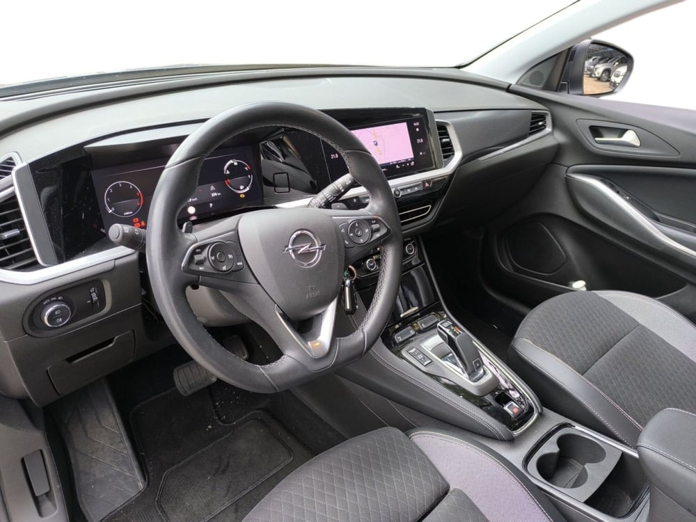 Opel Grandland usata a Udine (9)