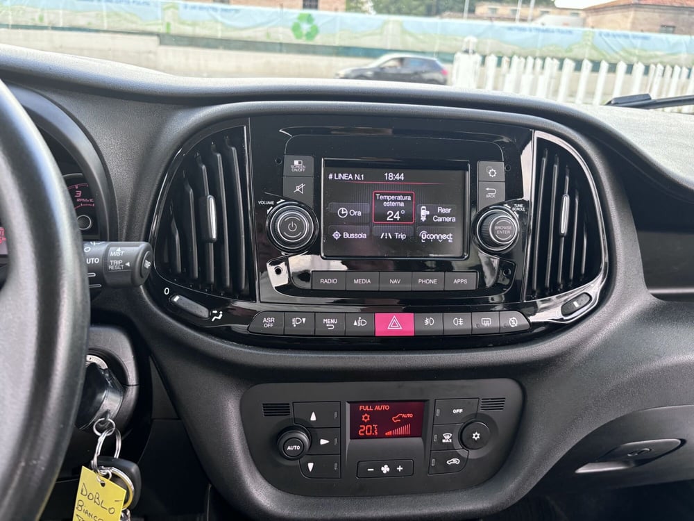 Fiat Doblò usata a Ancona (18)