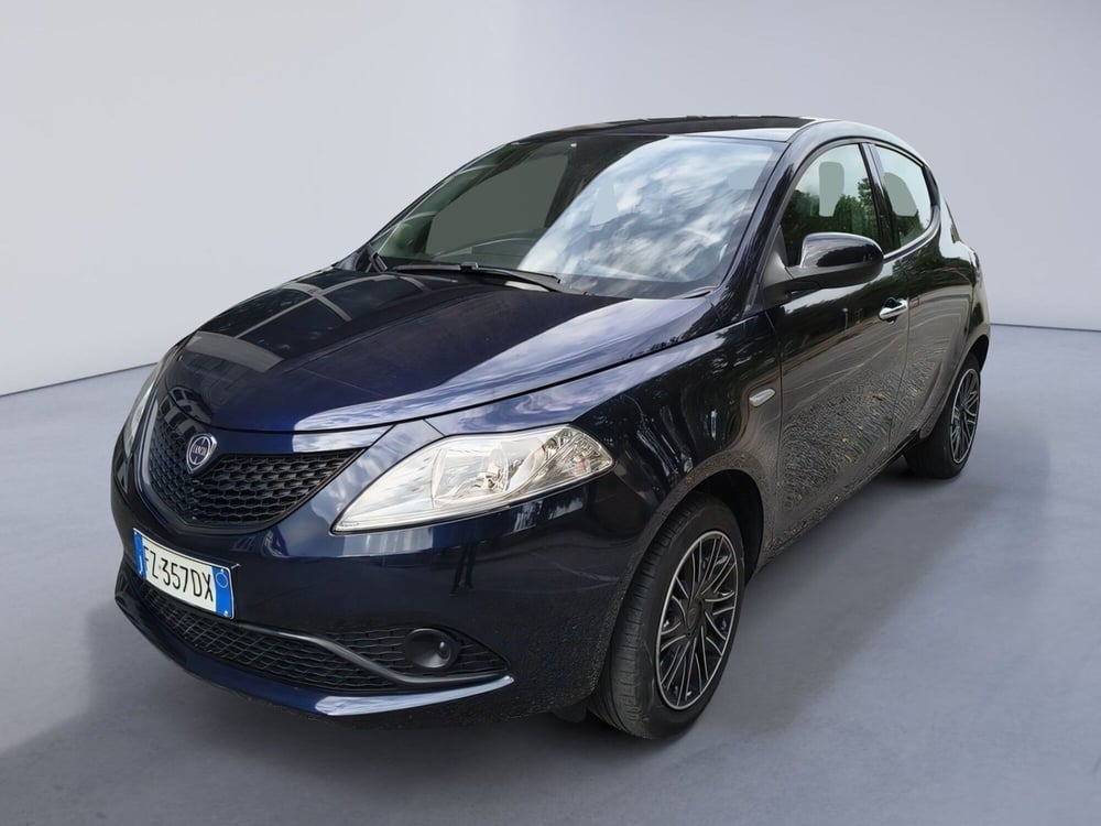 Lancia Ypsilon usata a Padova (2)