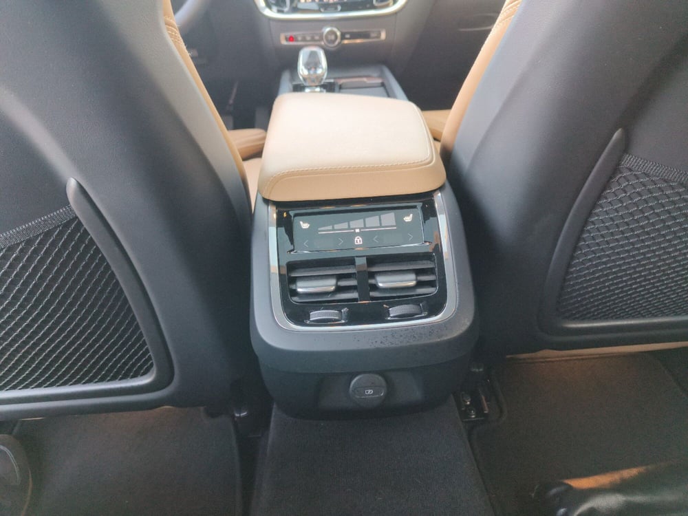 Volvo V60 Cross Country usata a Reggio Calabria (14)