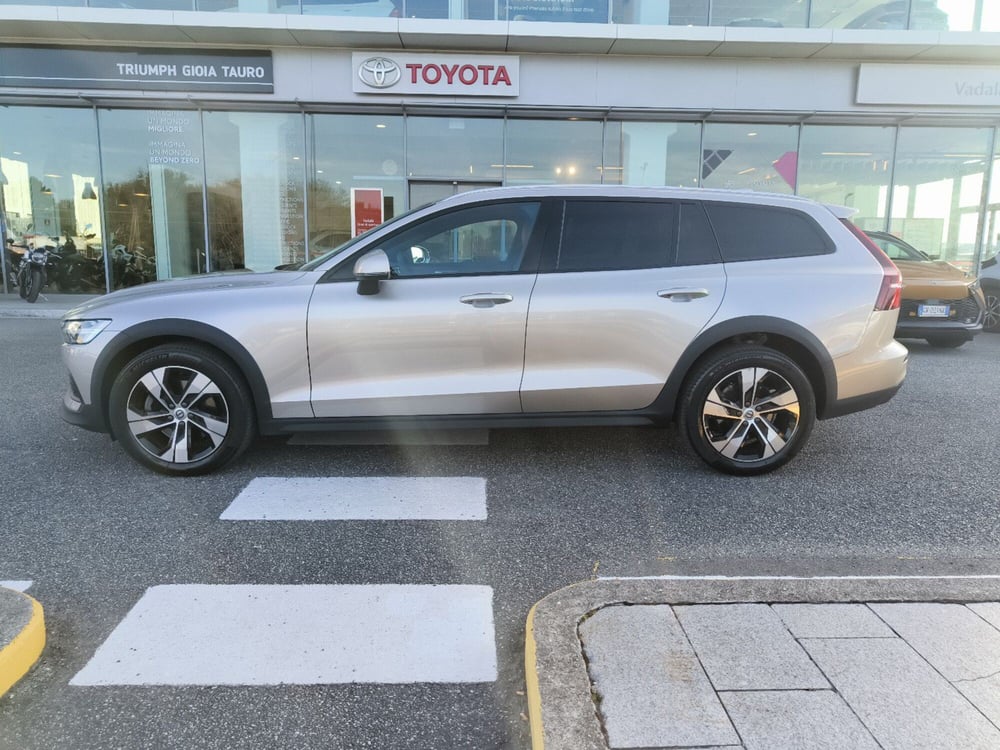 Volvo V60 Cross Country usata a Reggio Calabria (2)