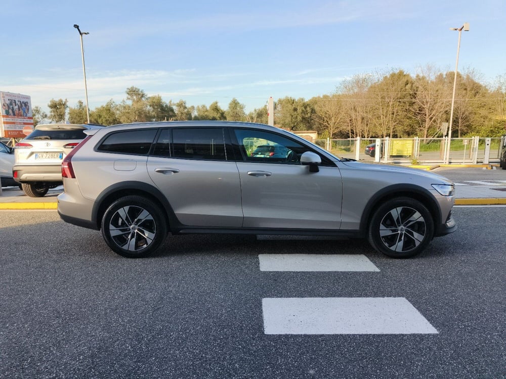 Volvo V60 Cross Country usata a Reggio Calabria (6)
