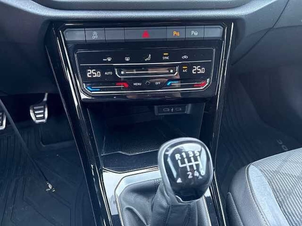 Volkswagen T-Roc usata a Napoli (19)