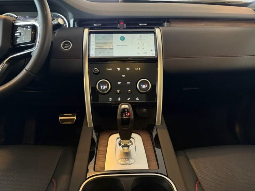 Land Rover Discovery Sport usata a Livorno (15)
