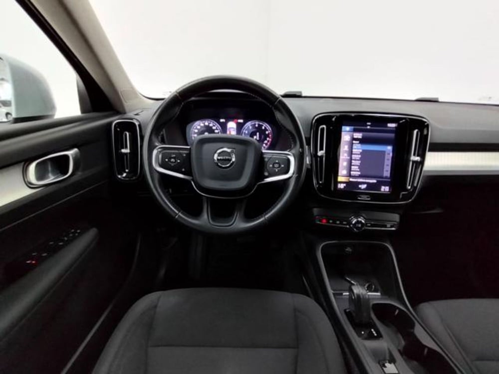 Volvo XC40 usata a Como (10)