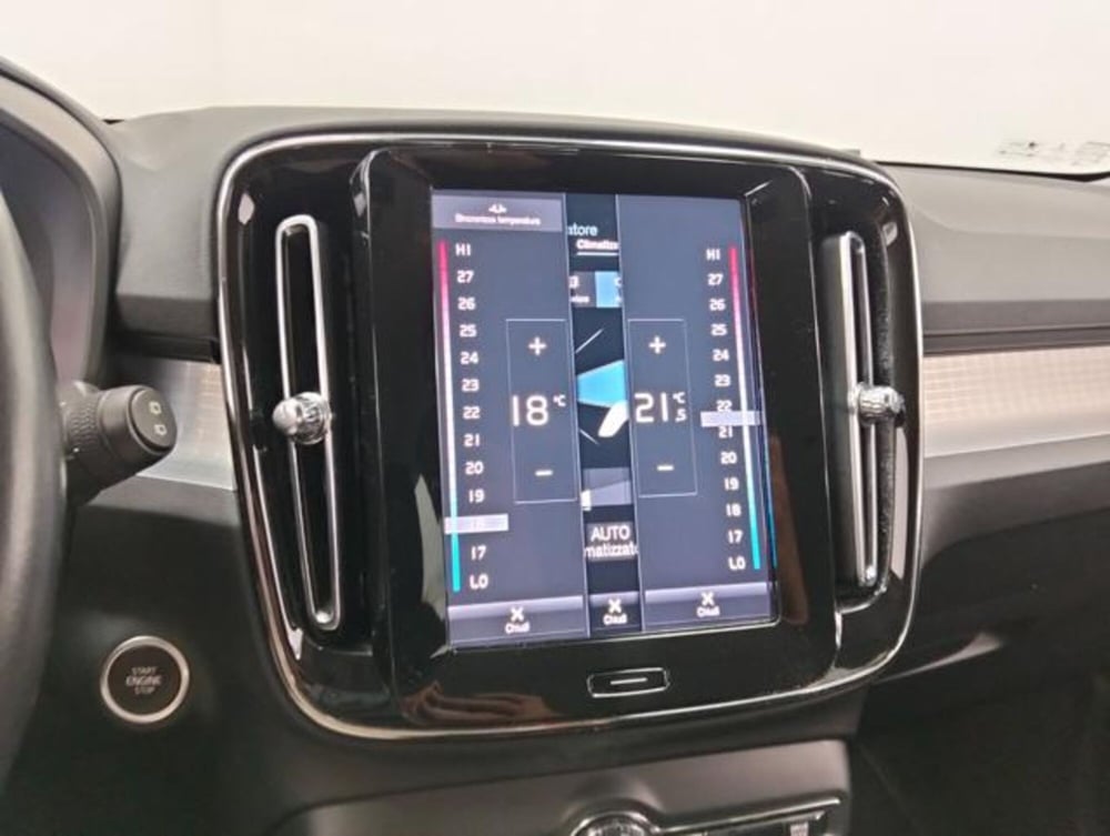 Volvo XC40 usata a Como (15)