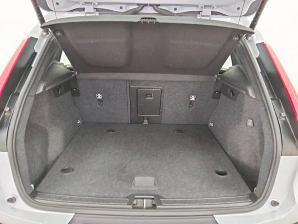 Volvo XC40 usata a Como (19)