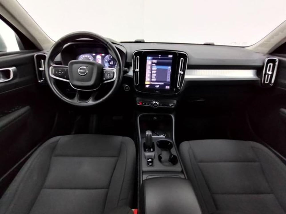 Volvo XC40 usata a Como (4)
