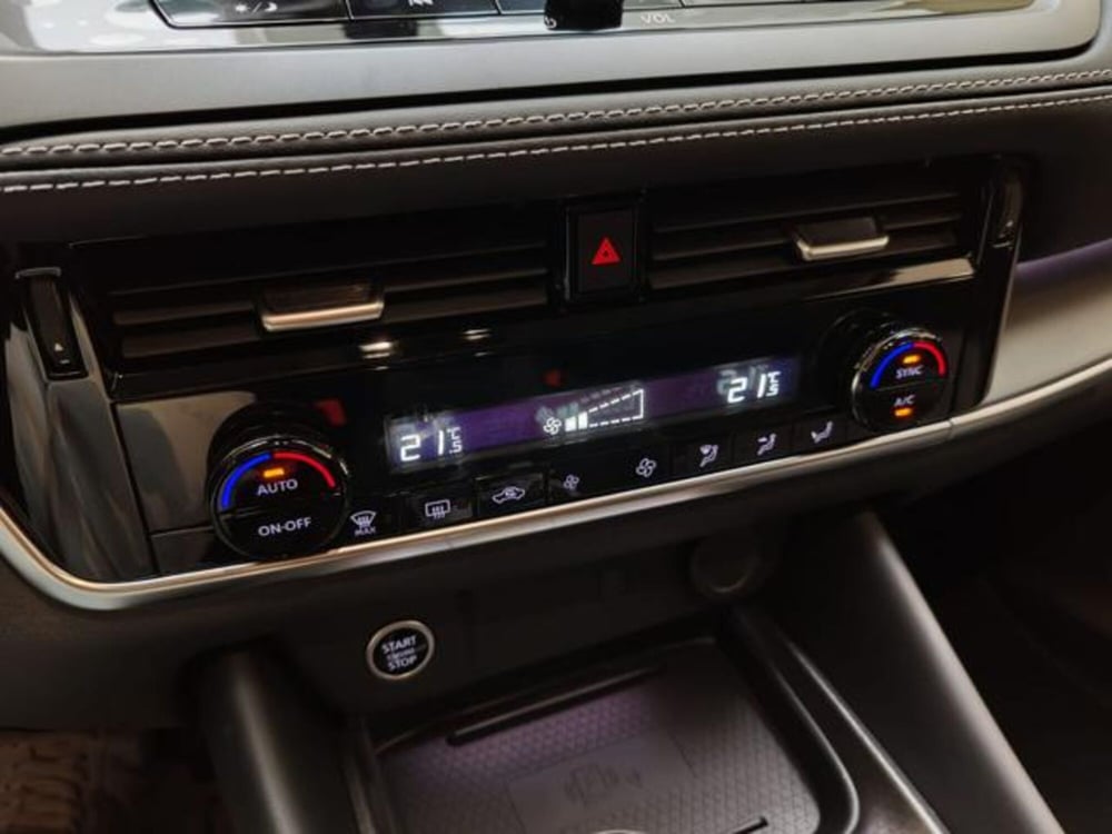 Nissan Qashqai nuova a Como (18)