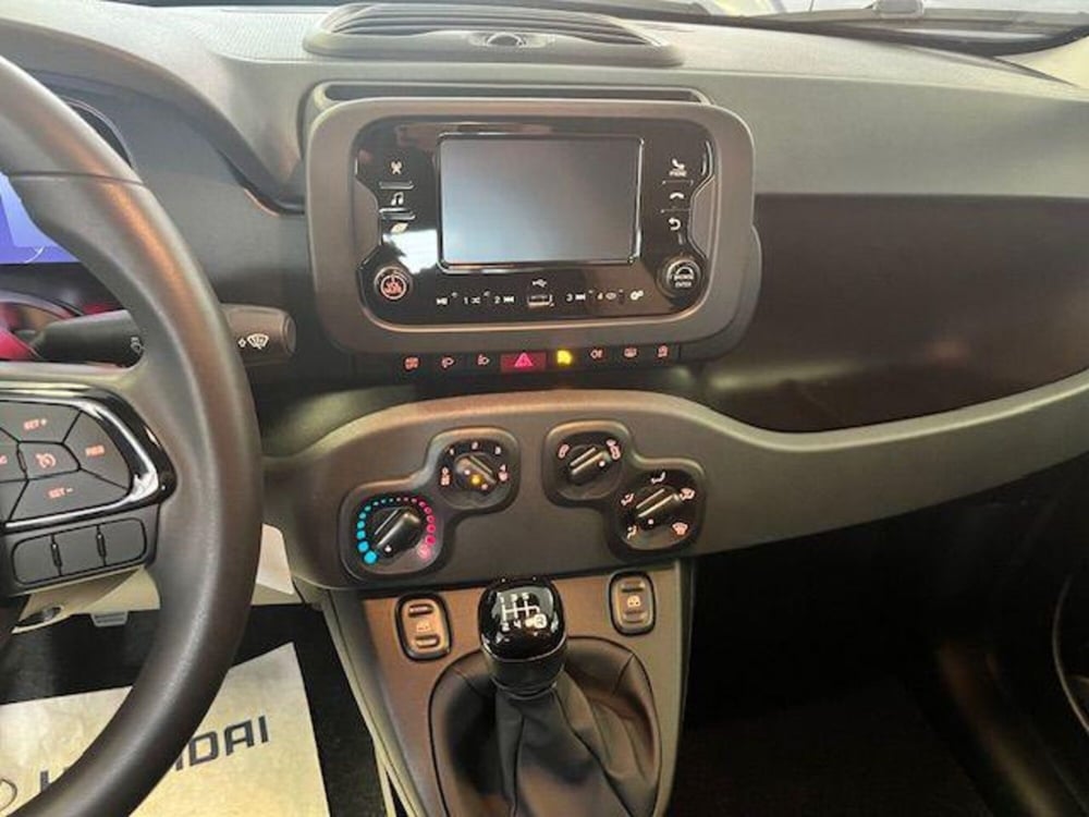 Fiat Panda nuova a Verbano Cusio Ossola (9)