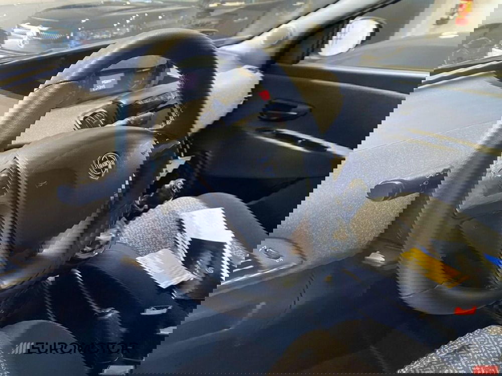 Lancia Ypsilon usata a Bari (11)