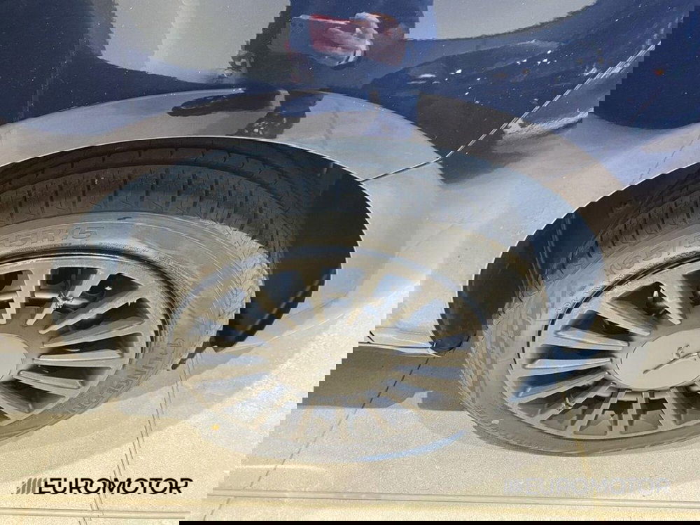 Lancia Ypsilon usata a Bari (4)