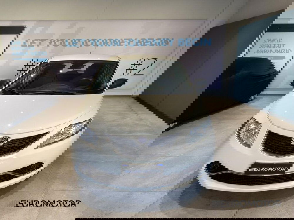 Lancia Ypsilon usata a Bari (2)