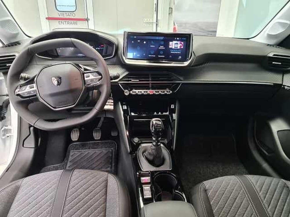 Peugeot 208 nuova a Brescia (12)