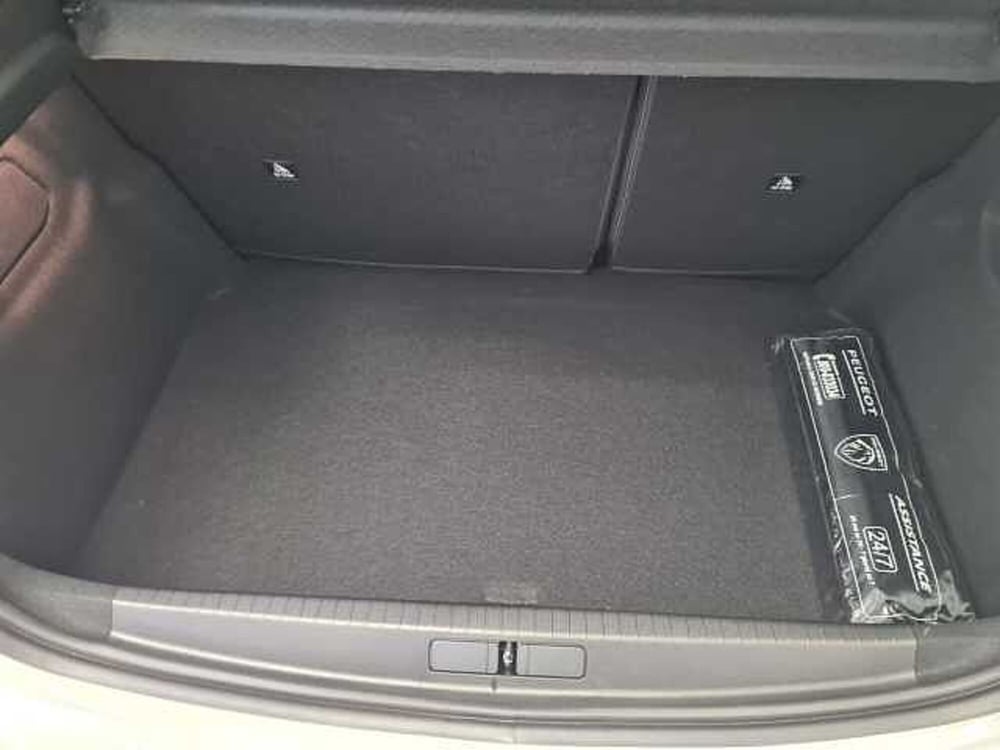 Peugeot 208 nuova a Brescia (9)