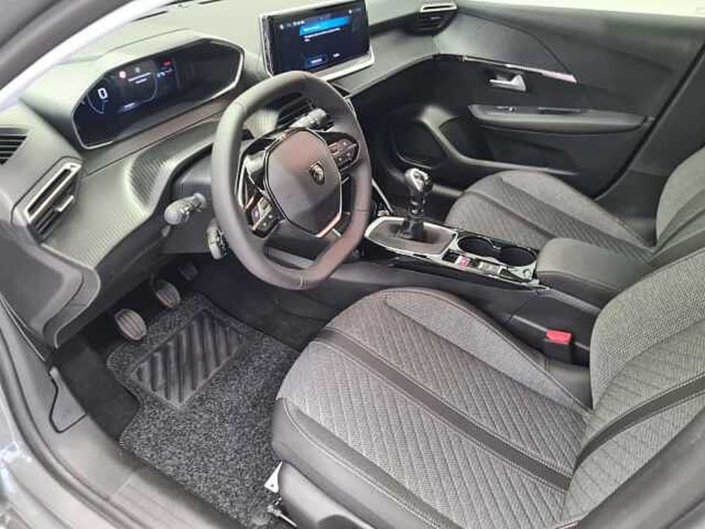 Peugeot 208 nuova a Brescia (10)
