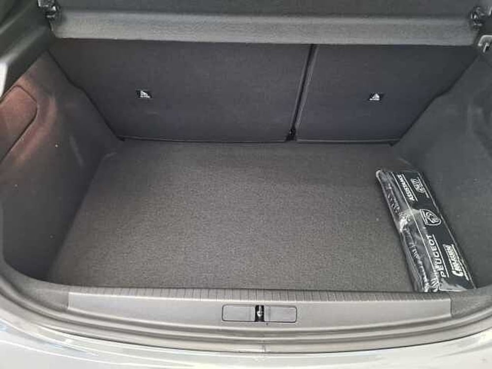 Peugeot 208 nuova a Brescia (9)