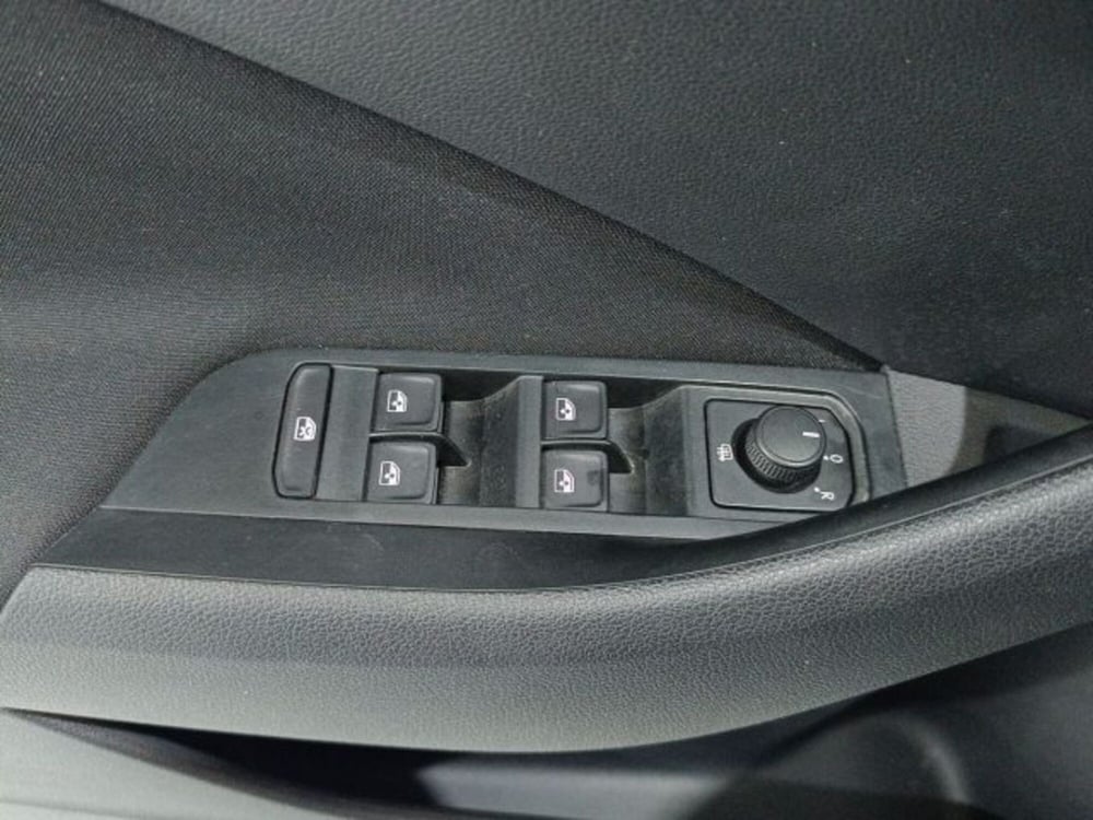 Skoda Kamiq usata a Catania (19)
