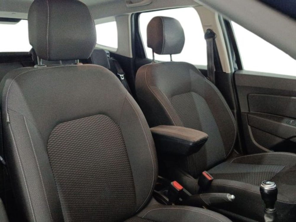 Dacia Duster usata a Catania (10)