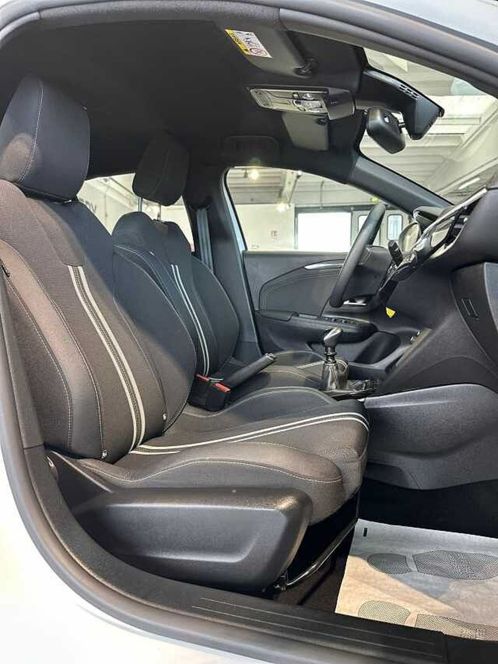 Opel Corsa usata a Venezia (15)
