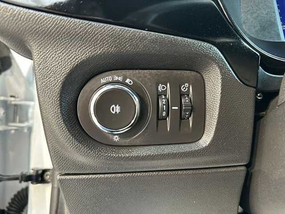 Opel Corsa usata a Venezia (20)