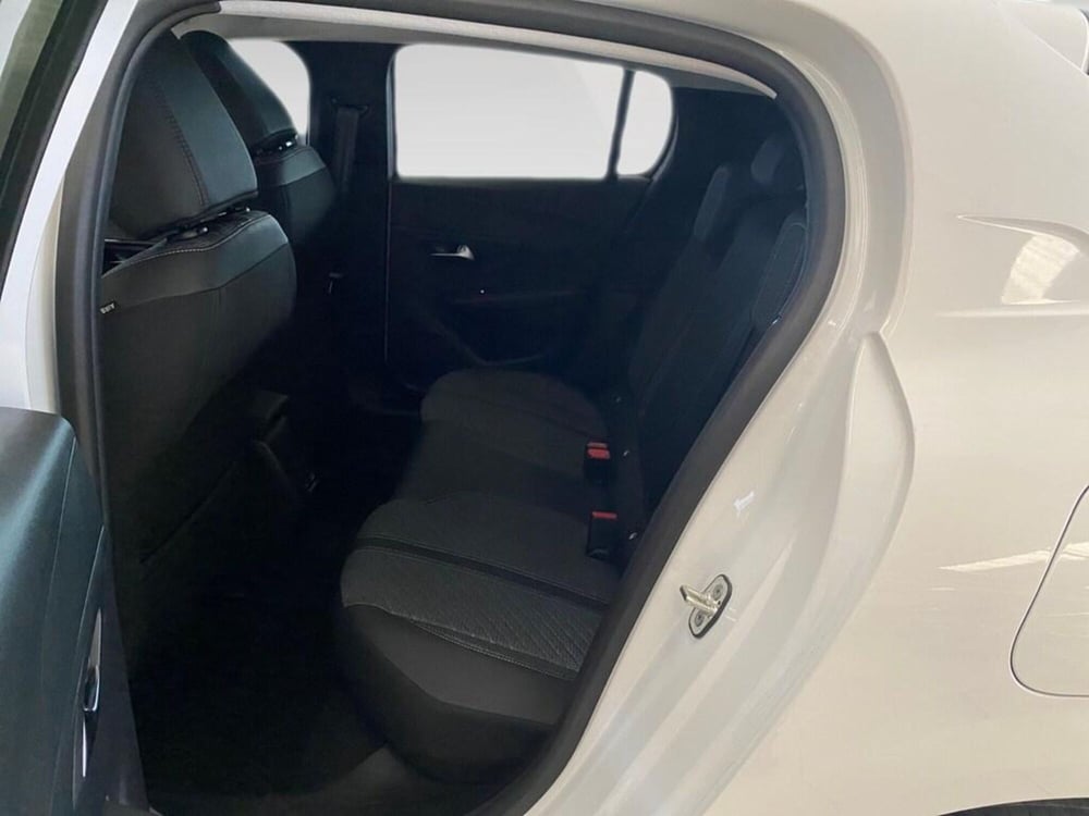 Peugeot 208 nuova a Torino (8)