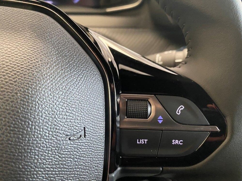 Peugeot 2008 nuova a Torino (13)