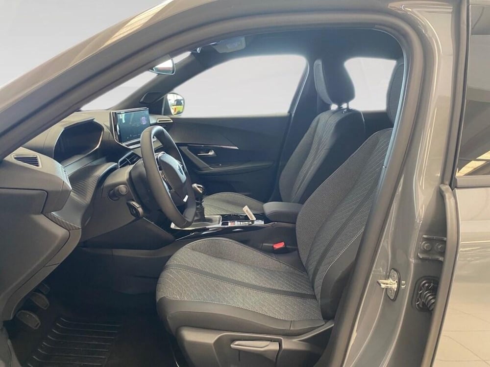 Peugeot 2008 nuova a Torino (7)