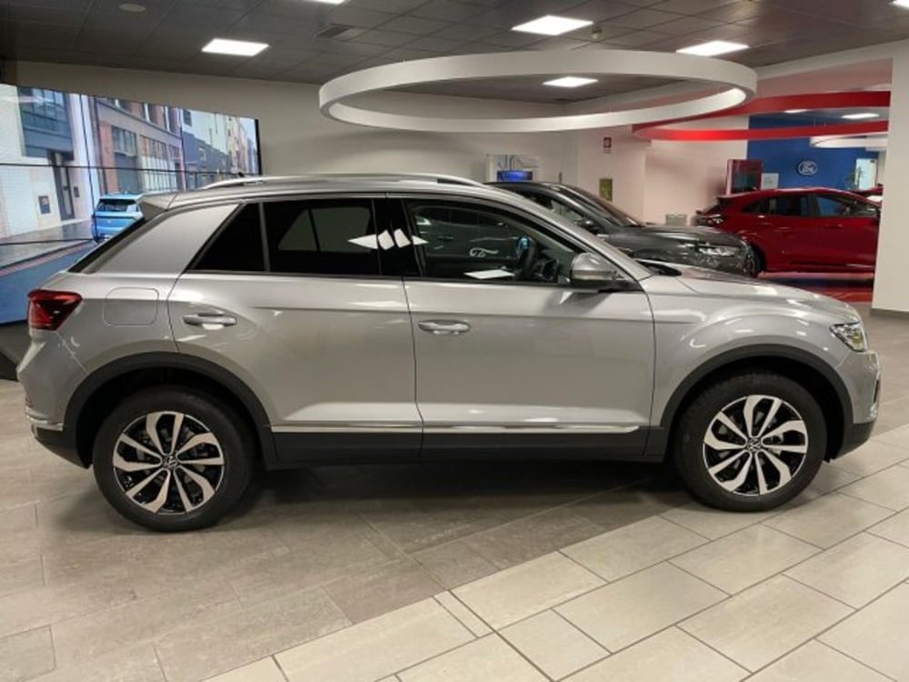 Volkswagen T-Roc nuova a Cuneo (8)