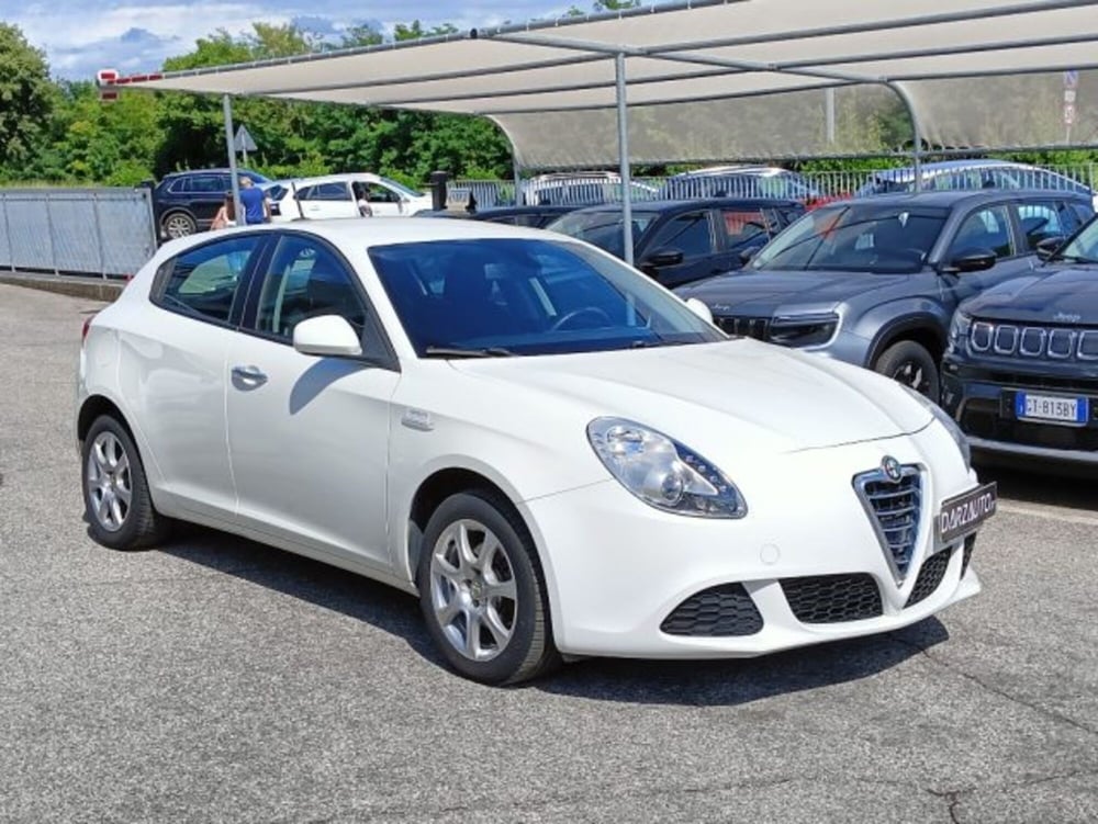 Alfa Romeo Giulietta usata a Brescia (3)