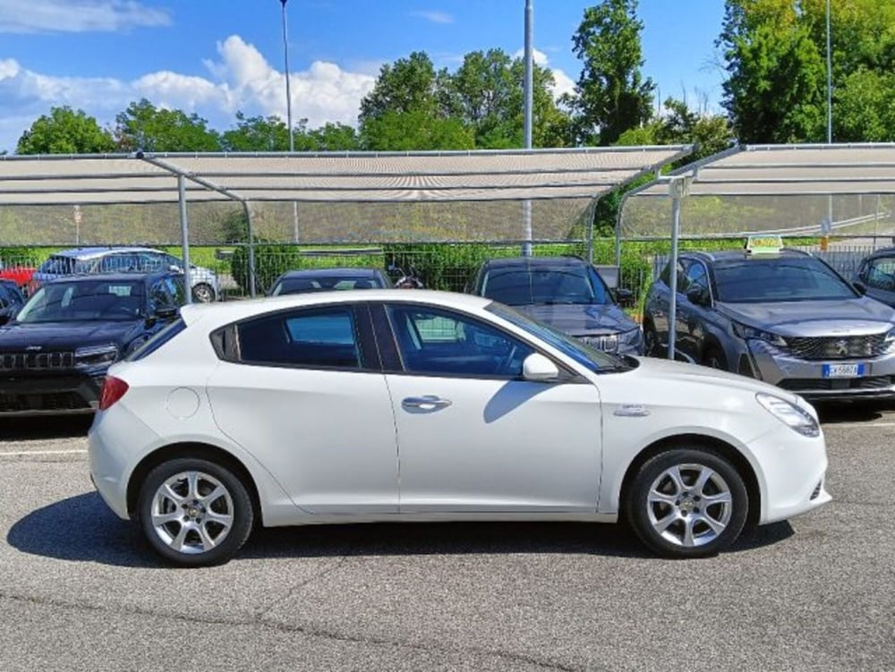 Alfa Romeo Giulietta usata a Brescia (4)