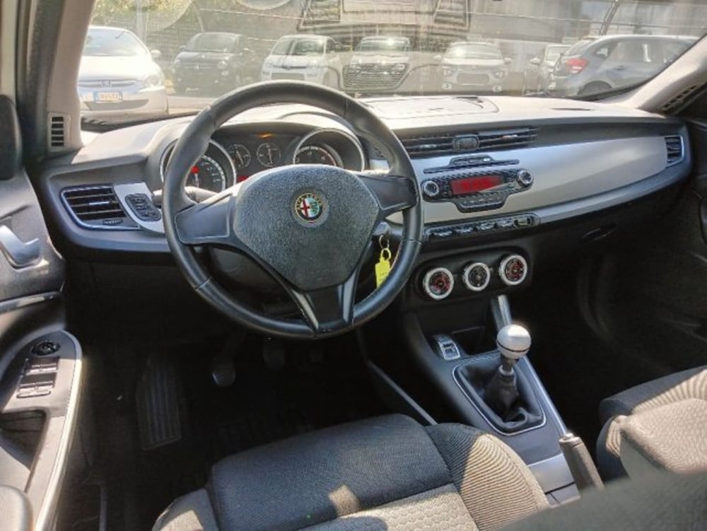 Alfa Romeo Giulietta usata a Brescia (6)
