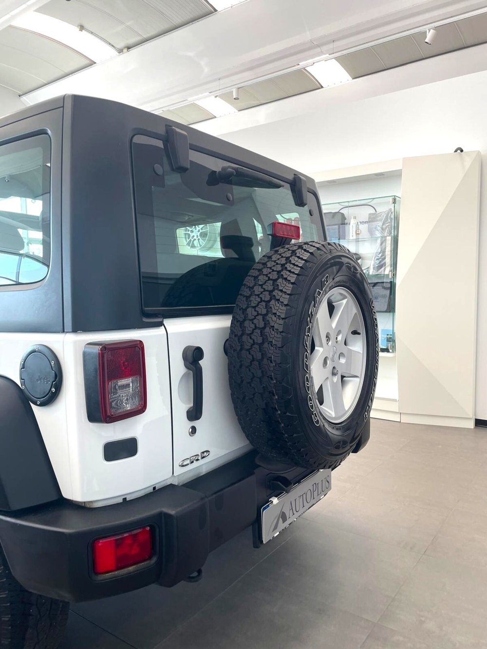Jeep Wrangler usata a Sassari (17)