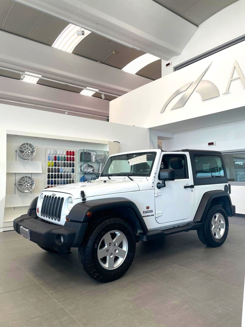 Jeep Wrangler usata a Sassari (20)