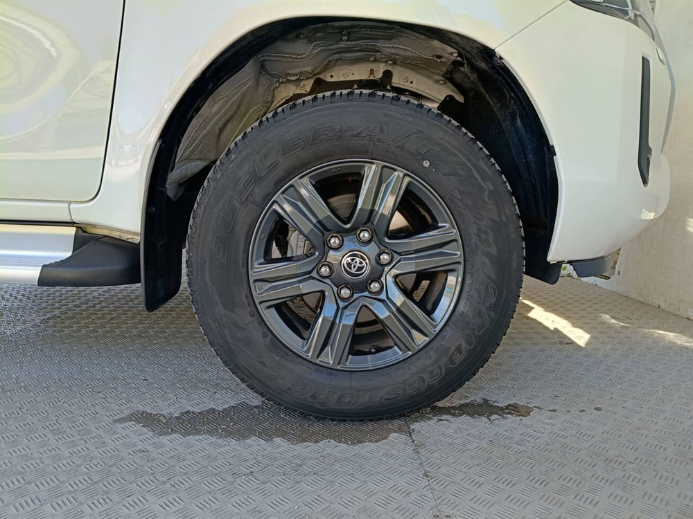 Toyota Hilux usata a Ascoli Piceno (16)