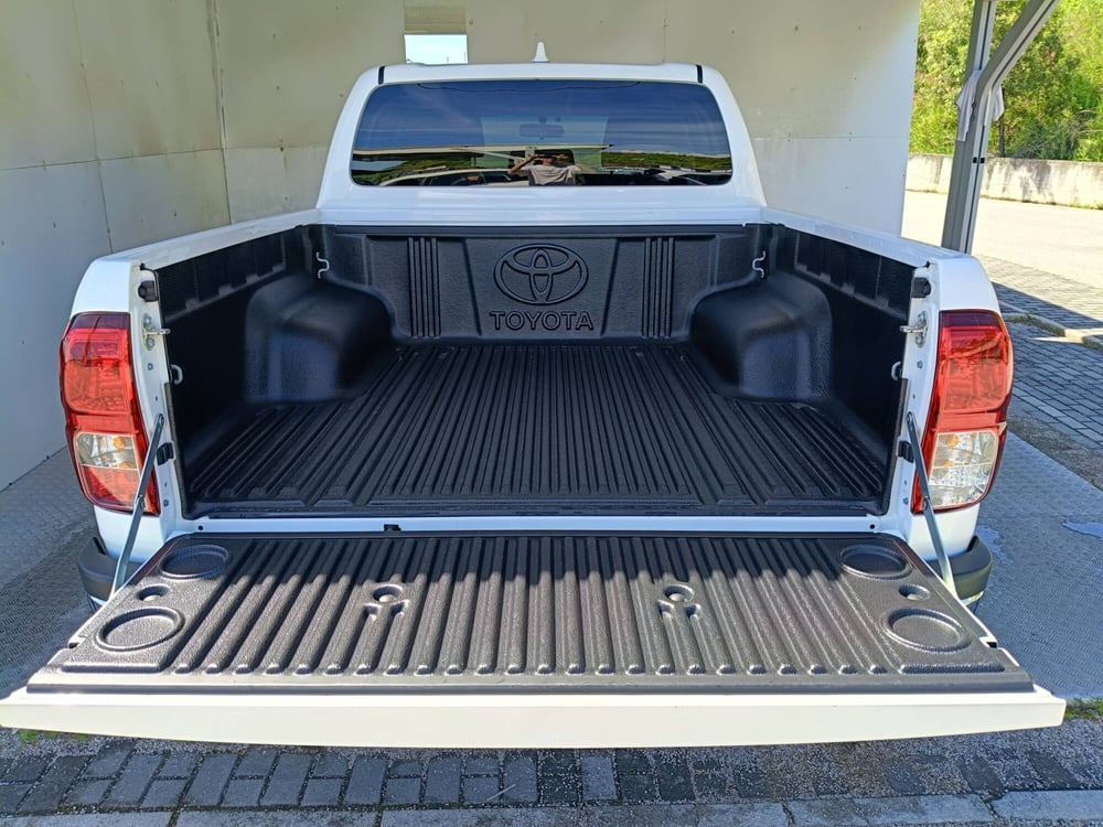 Toyota Hilux usata a Ascoli Piceno (5)
